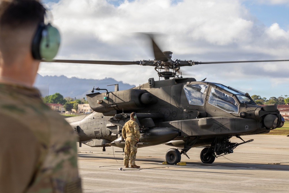 25th CAB Conducts AH-64 Apache Air Assault Operation