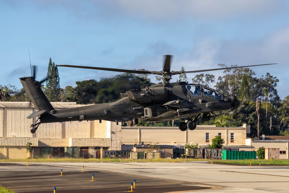 25th CAB Conducts AH-64 Apache Air Assault Operation