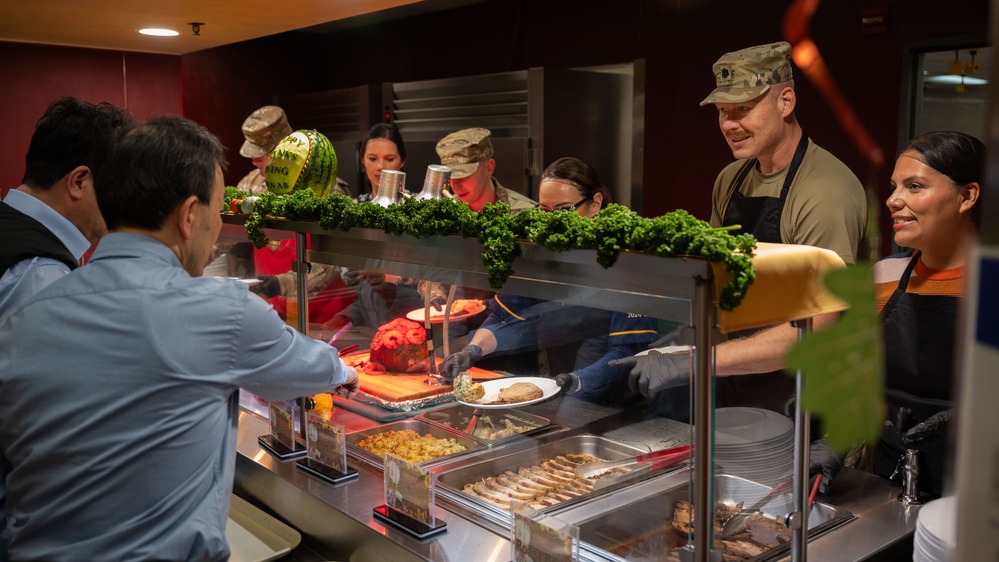 Team Osan leaders join Airmen for holiday meal