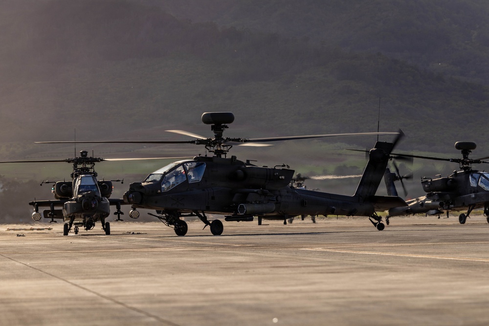 25th CAB Conducts AH-64 Apache Air Assault Operation