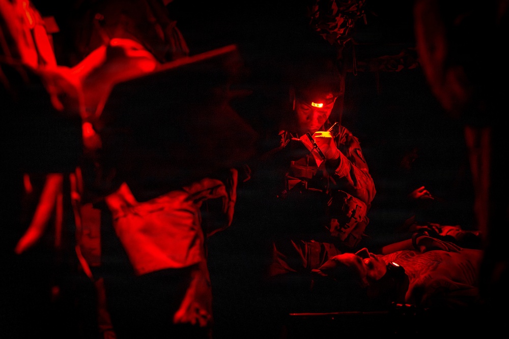 25th ID Conducts Night Operations