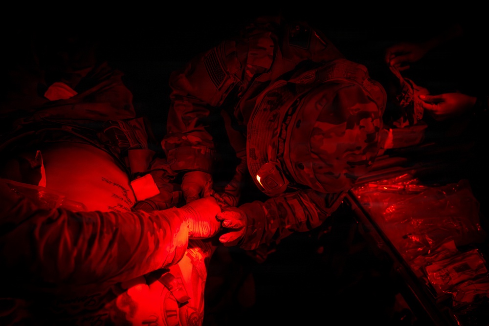 25th ID Conducts Night Operations