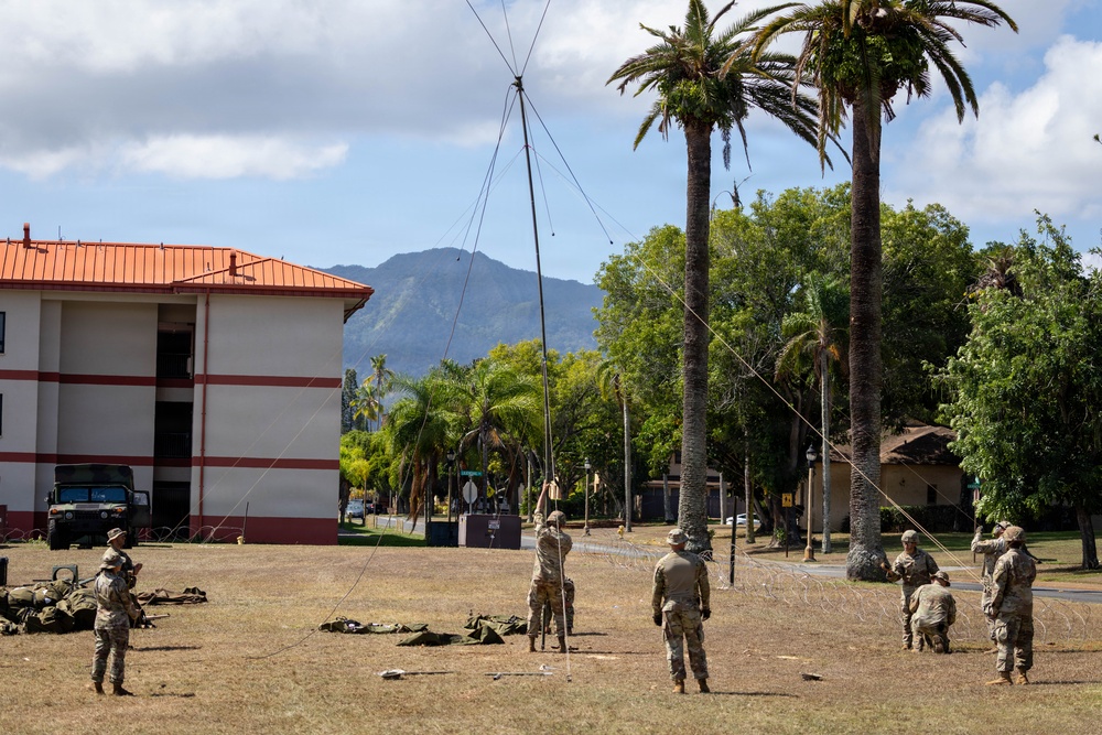 25th CAB HHC Sets up a Tactical Operations Center