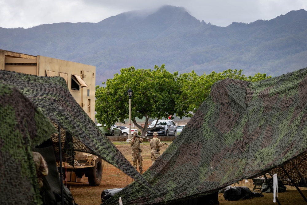 25th CAB HHC Sets up a Tactical Operations Center