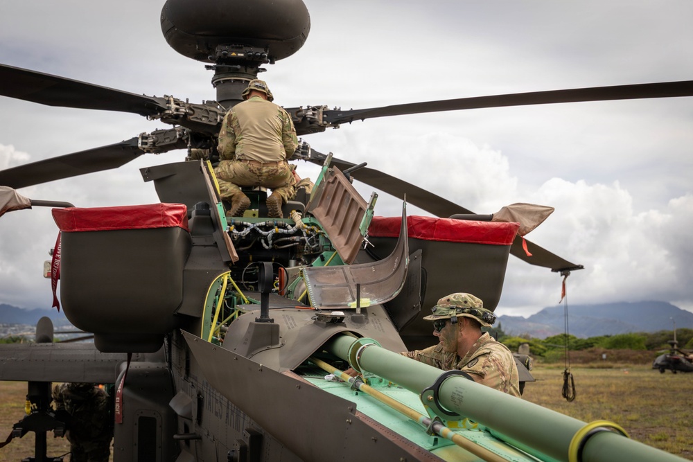 25th CAB Conducts Maintenance at Ford Island