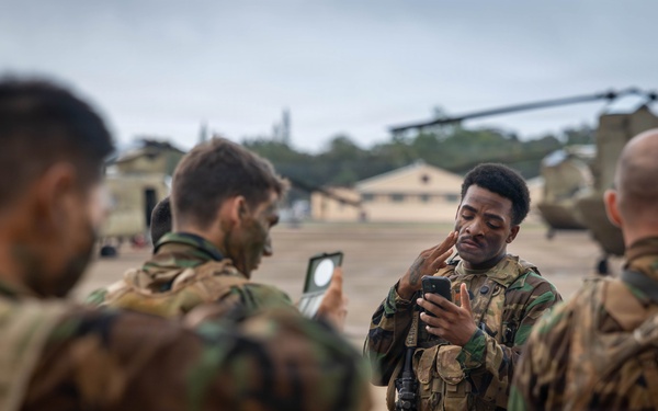 25th CAB Conducts Night Air Assault Operation