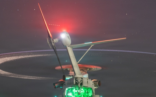 1st Recon Bn., VMX-1 conduct night helocast using CH-53K