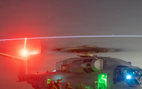 1st Recon Bn., VMX-1 conduct night helocast using CH-53K