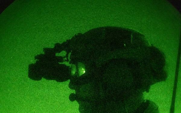 1st Recon Bn., VMX-1 conduct night helocast using CH-53K