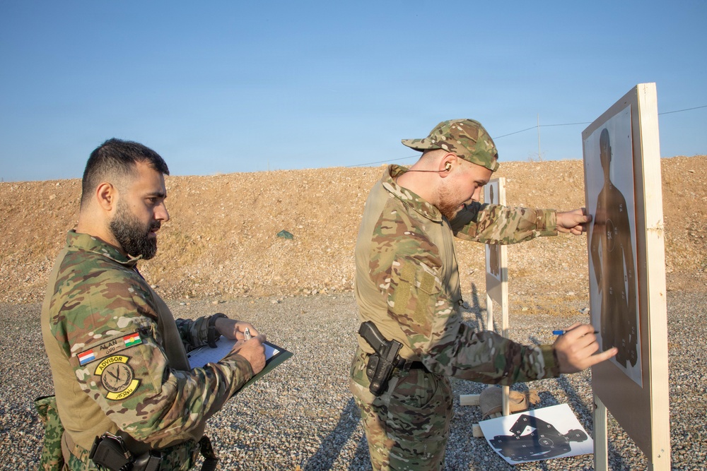 Coalition Forces test their mettle for a Dutch Qualification Badge