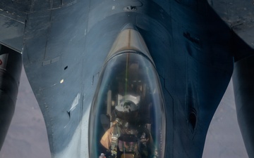 F-16C Fighting Falcon Refueled