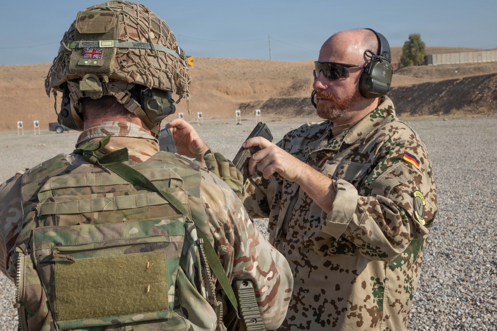 Coalition Forces test their mettle for a Dutch Qualification Badge