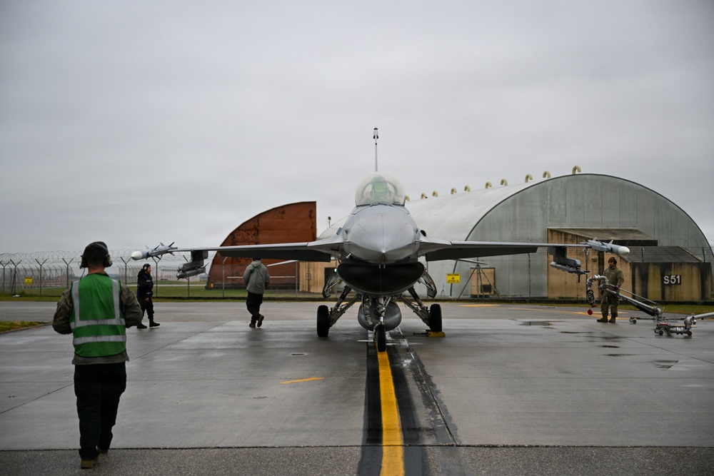 Sustaining Airpower: 510 FS/FGS Hot-Pit Refueling