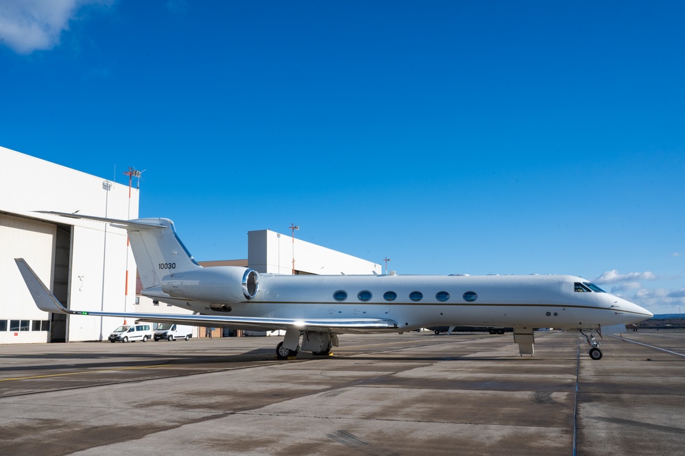 76th AS conduct training flight to maintain airlift readiness