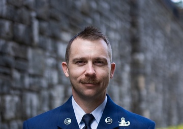 Outstanding Airmen of the Year: Tech. Sgt. Matthew Sanders Draws Strength from Family and Service