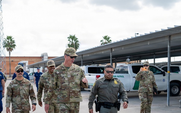 Coast Guard Atlantic Area Commander visits Coast Guard, U.S. Border Patrol personnel at southern border