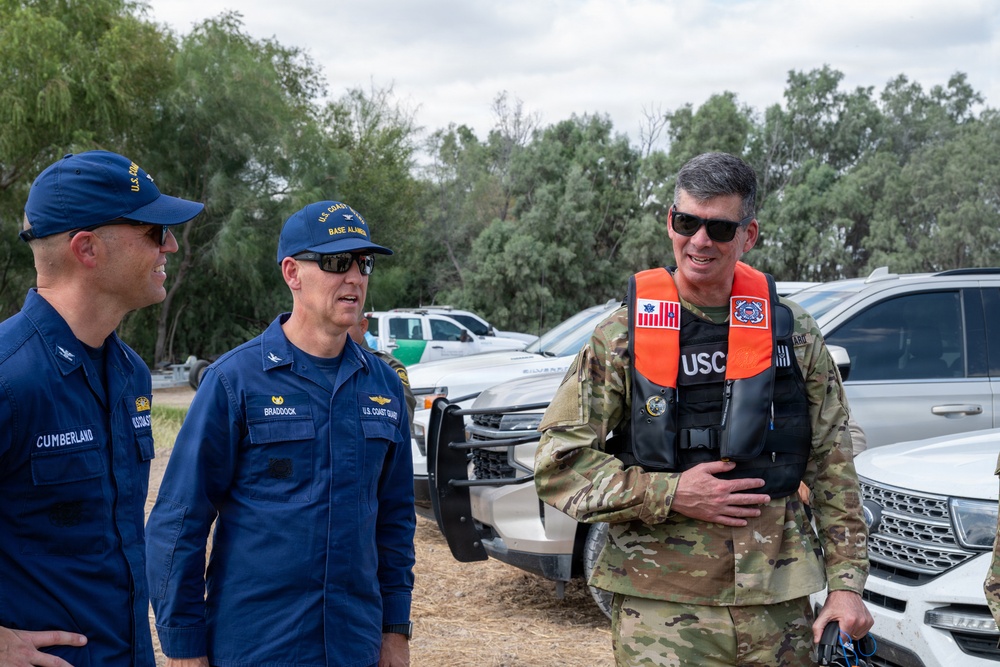 Coast Guard Atlantic Area Commander visits Coast Guard, U.S. Border Patrol personnel at southern border