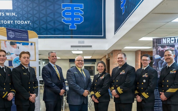 Forged as a Team: How the Navy Finds Its Future Officers in the Upper Midwest