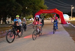 Turkey, Tinsel Family Fun Run ushers in holiday season at BLORA