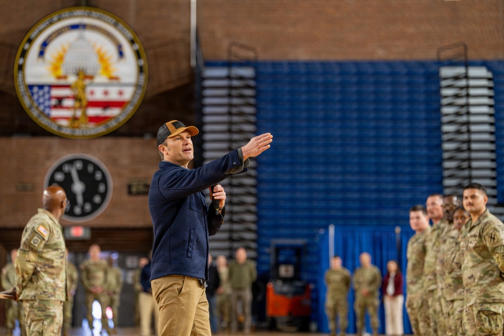 Secretary Hegseth Serves Thanksgiving Meal to JTF-DC Service Members