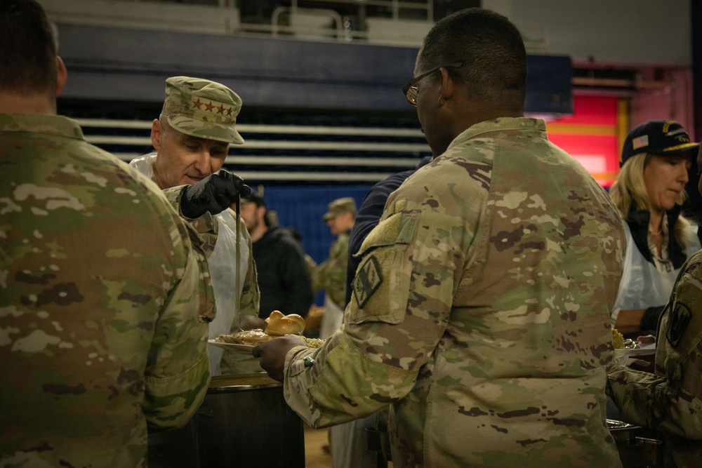 Thanksgiving at the D.C. Armory Brings Together National Guard and Senior Leaders