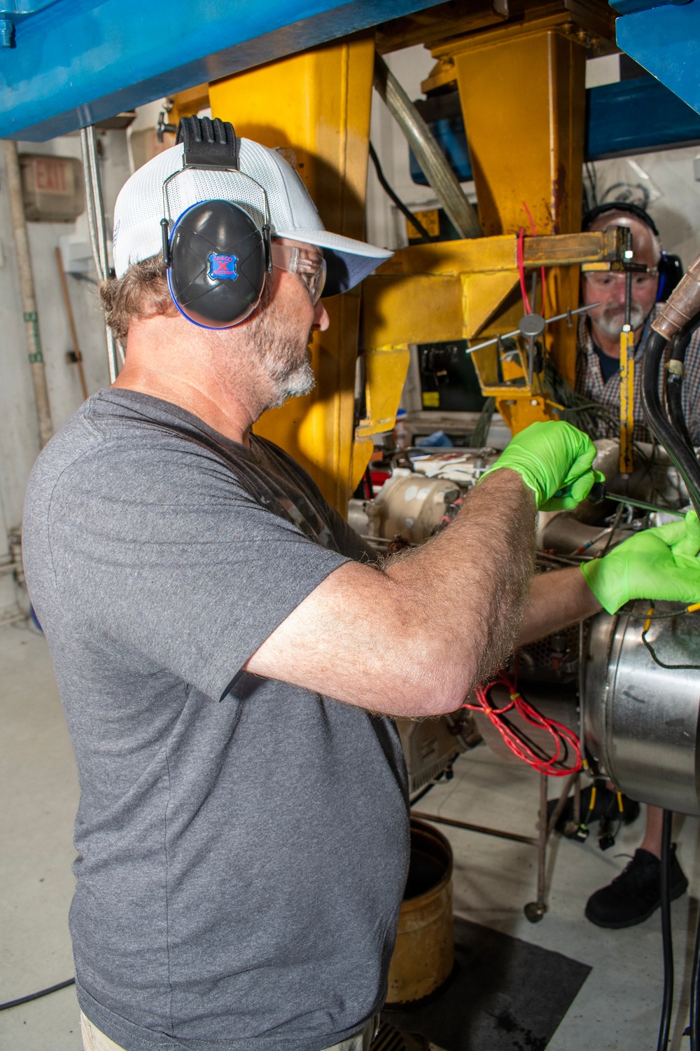 FRCE reestablishes repair capability in support of vital carrier delivery mission