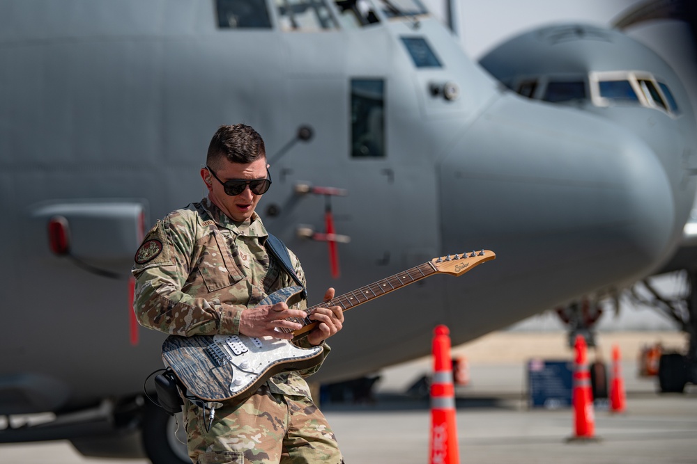 Music ‘builds bridges’ at Dubai Airshow 2025