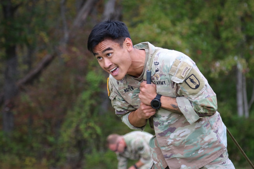 Soldiers selected for international best squad competition