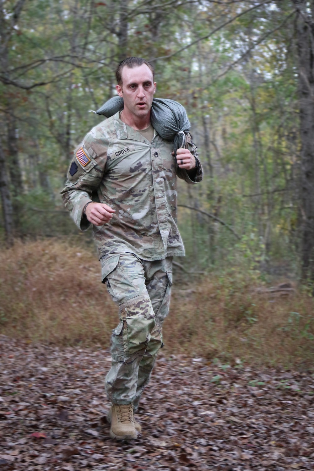 Soldiers selected for international best squad competition