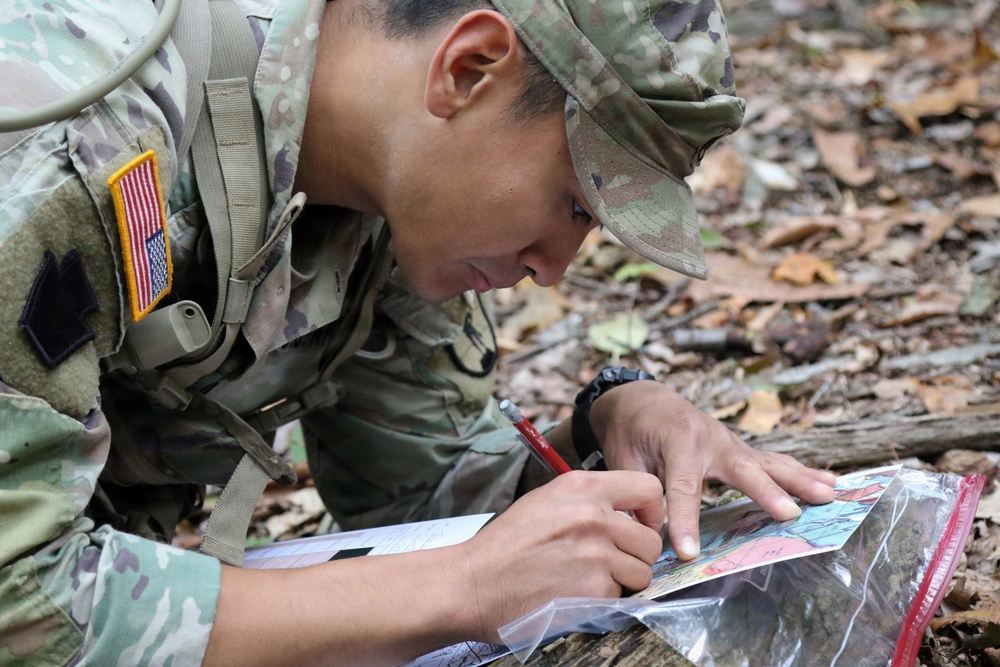 Soldiers selected for international best squad competition