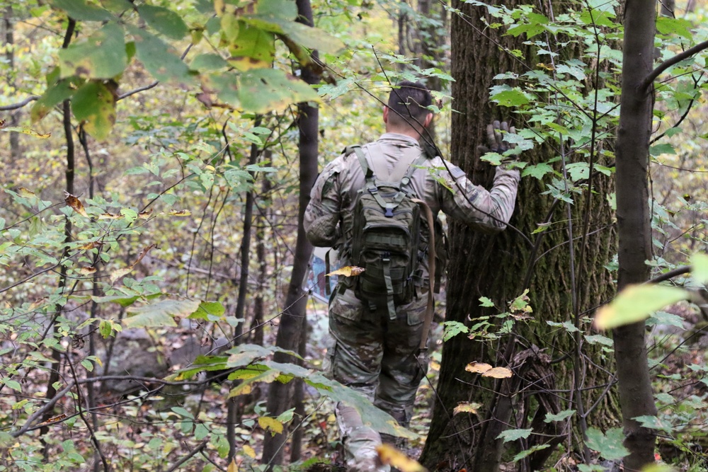 Soldiers selected for international best squad competition