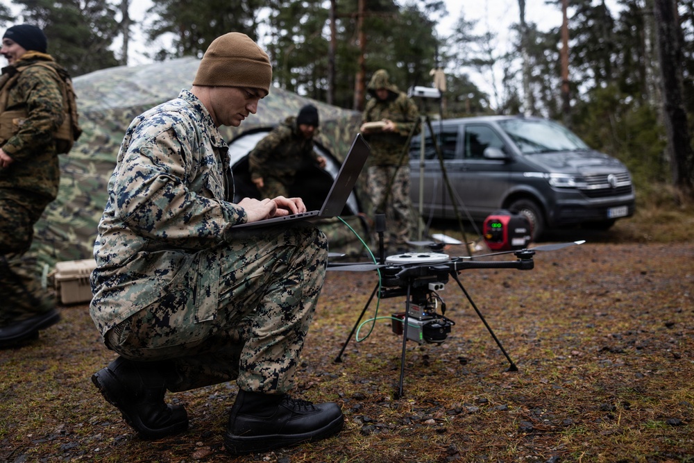 U.S. Marines and Finnish JTAC execute sUAS integrated training in Finland