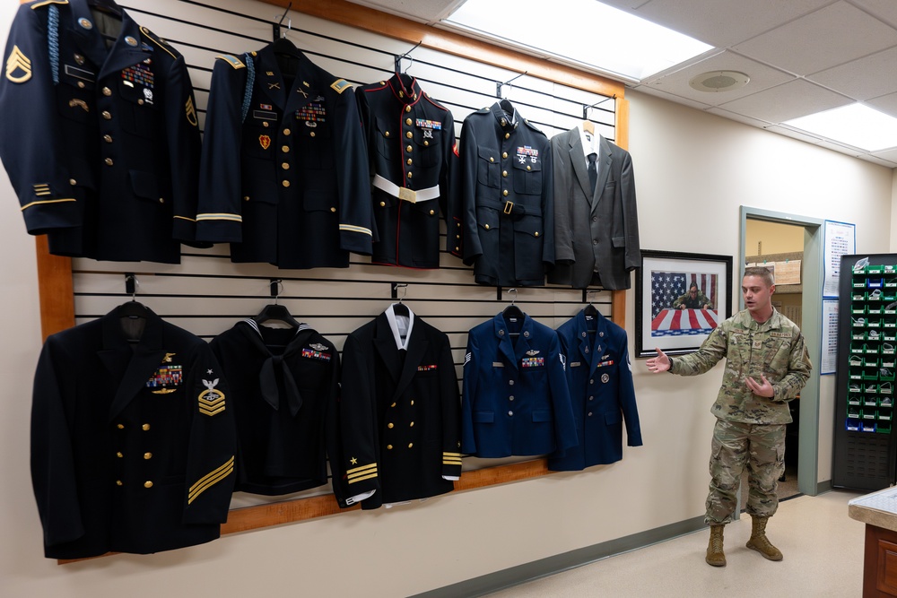 AFCENT Chaplain Visits AFMAO