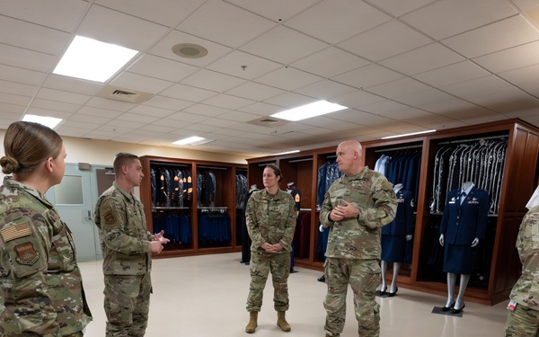 AFCENT Chaplain Visits AFMAO