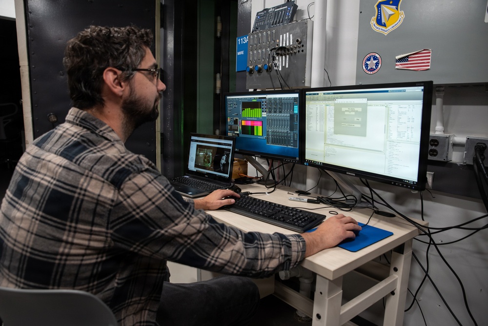 AFRL’s 711 HPW studies impact of noise on performance, hearing health