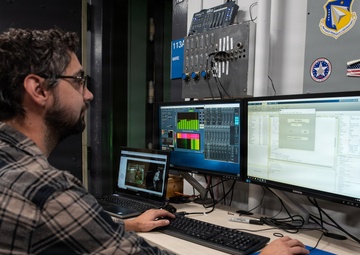 AFRL’s 711 HPW studies impact of noise on performance, hearing health