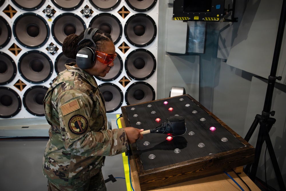 AFRL’s 711 HPW studies impact of noise on performance, hearing health