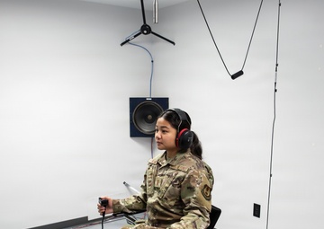 AFRL’s 711 HPW studies impact of noise on performance, hearing health