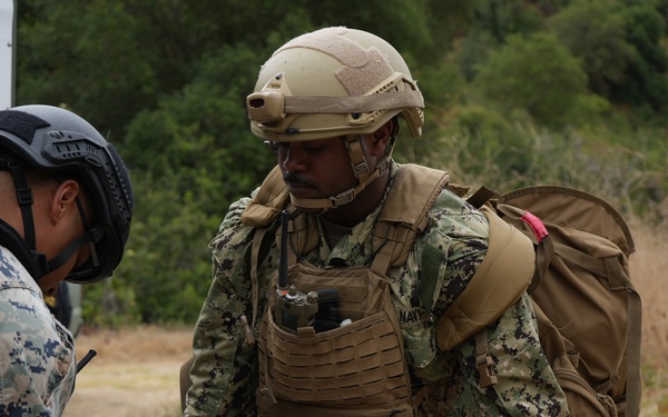 EXMEDs Train with Marines, Osprey for Battlefield Care