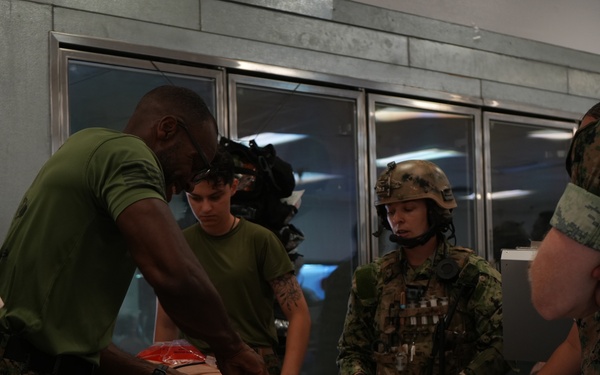 EXMEDs Train with Marines, Osprey for Battlefield Care