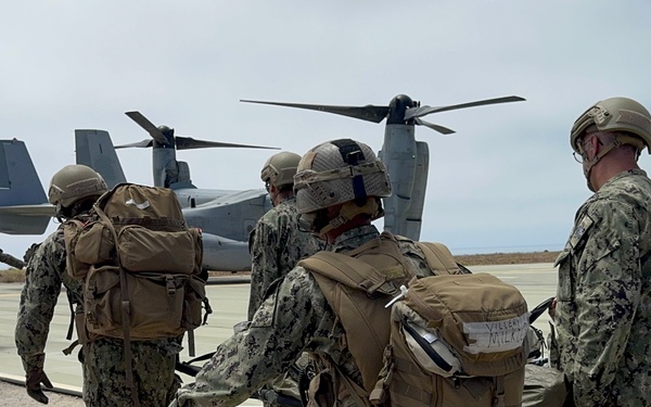 EXMEDs Train with Marines, Osprey for Battlefield Care