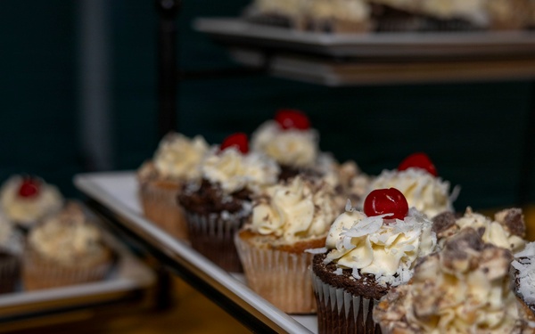 USS Kearsarge Celebrates Thanksgiving