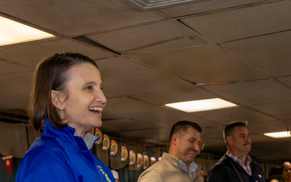 USS Kearsarge Celebrates Thanksgiving