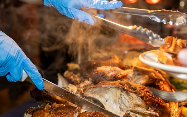 USS Kearsarge Celebrates Thanksgiving