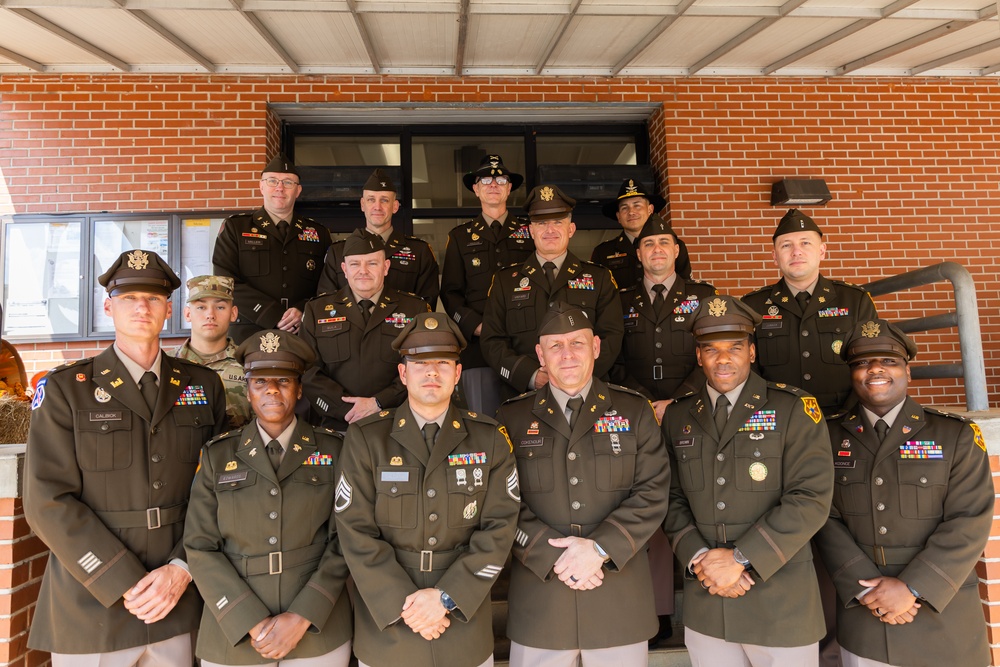 Fort Rucker leaders serve Thanksgiving at the DFAC