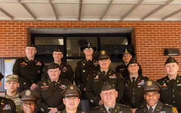 Fort Rucker leaders serve Thanksgiving at the DFAC