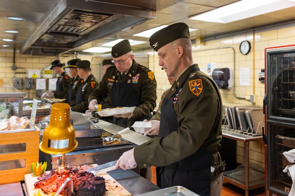Fort Rucker leaders serve Thanksgiving at the DFAC