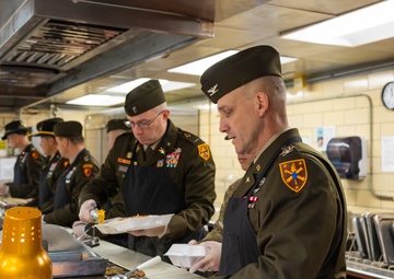 Fort Rucker leaders serve Thanksgiving at the DFAC