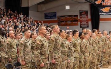 Wisconsin National Guard's 1-121 Field Artillery Regiment Departs for Deployment