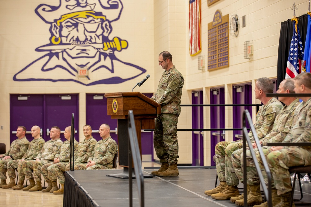 Wisconsin National Guard's 1-121 Field Artillery Regiment Departs for Deployment